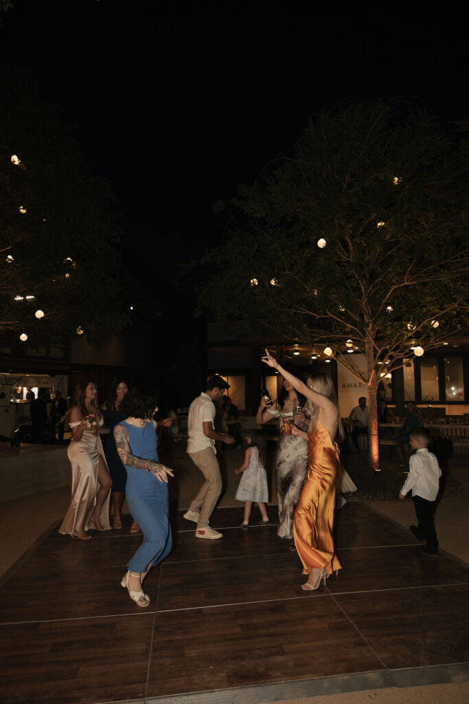 Open dancing at a Las Vegas wedding reception