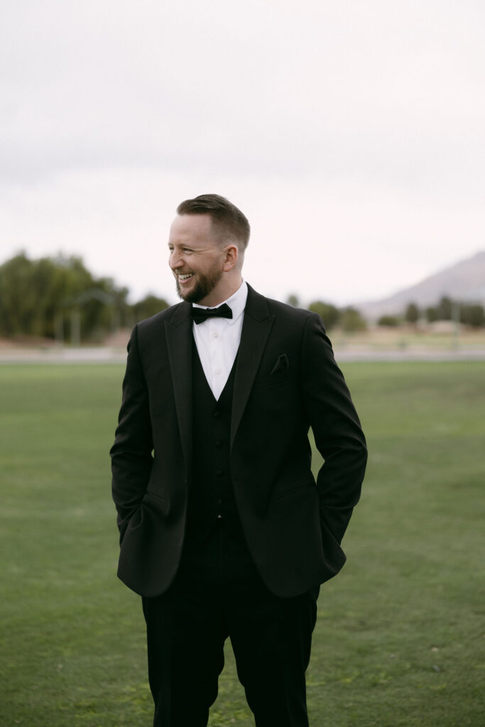 Outdoor grooms portraits at Stallion Mountain wedding venue in Las Vegas