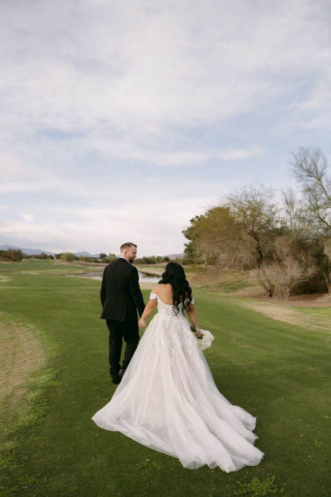 Bride and grooms outdoor wedding portraits at Stallion Mountain