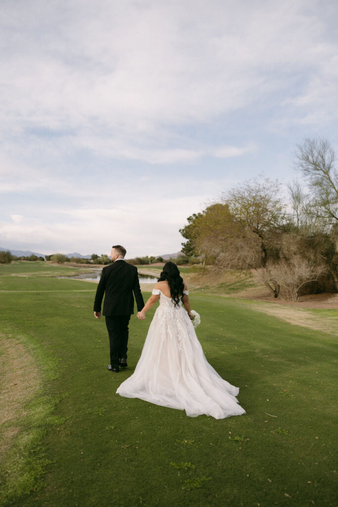 Bride and grooms portraits on the golf course of Stallion Mountain in Las Vegas