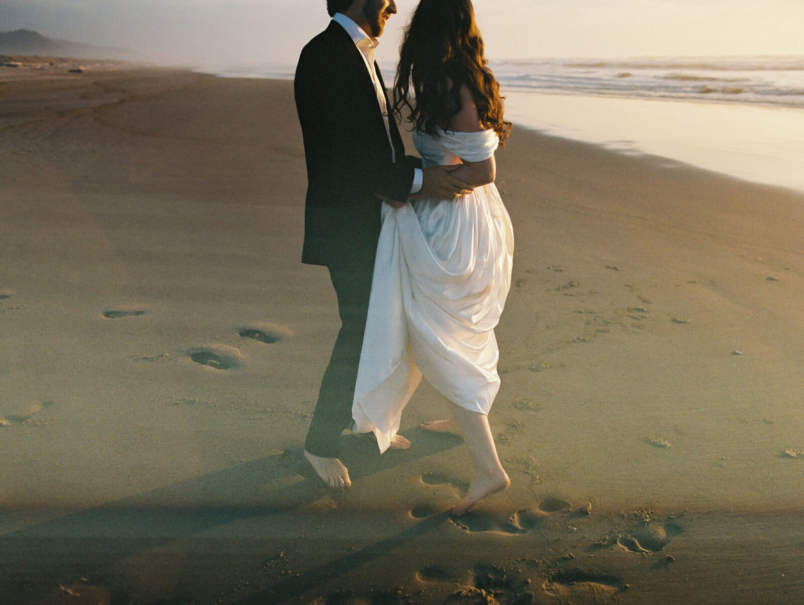 Film elopement photography from a Northern Oregon Coast elopement at Nehalem Bay
