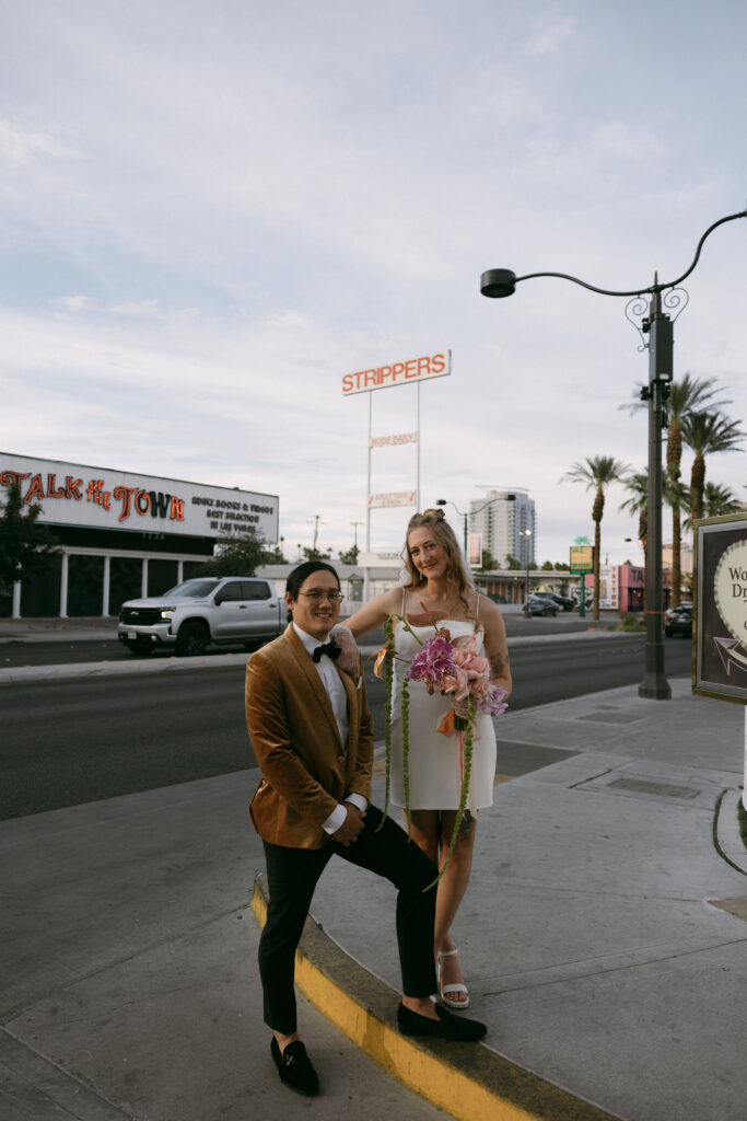 Bride and grooms Las Vegas wedding photos