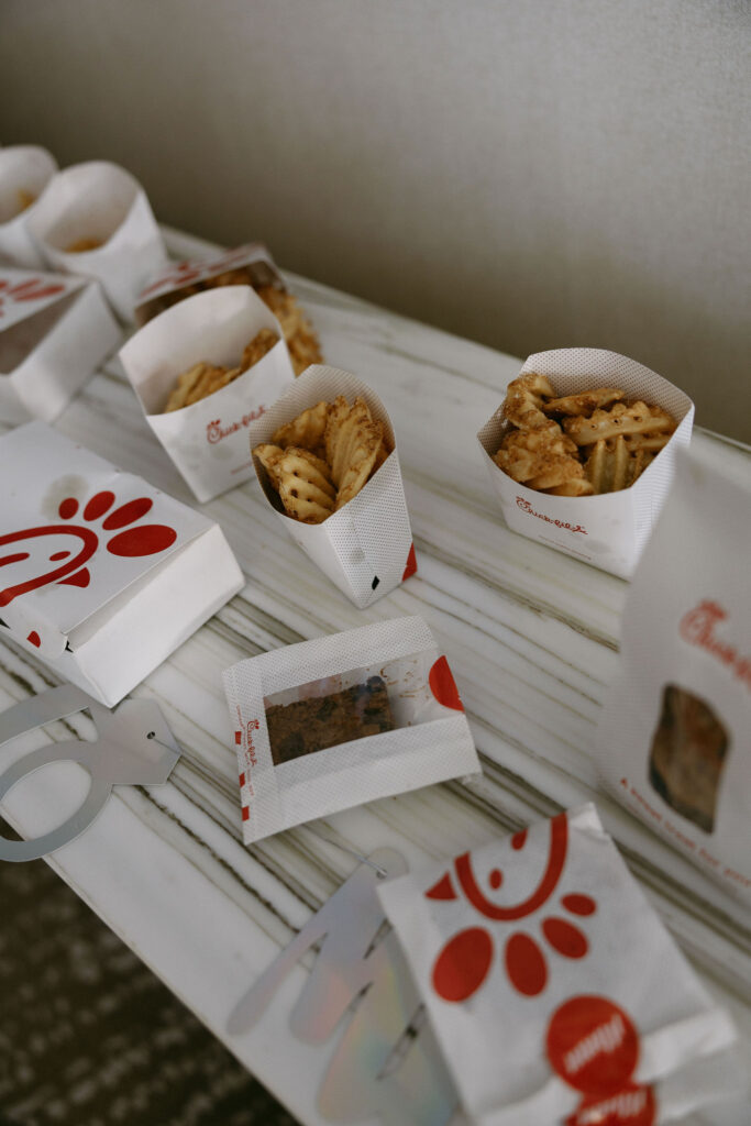 Chic fila for the bride and bridesmaids pre-ceremony