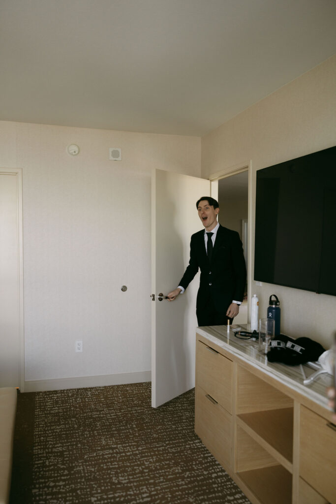 Groom shocked as he sees his bride during their first look